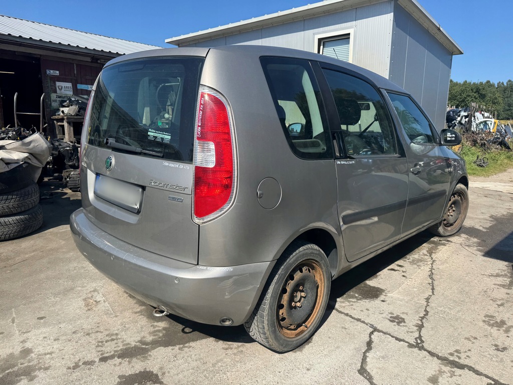 фото №16, Skoda roomster i бампер задняя задний lf8a