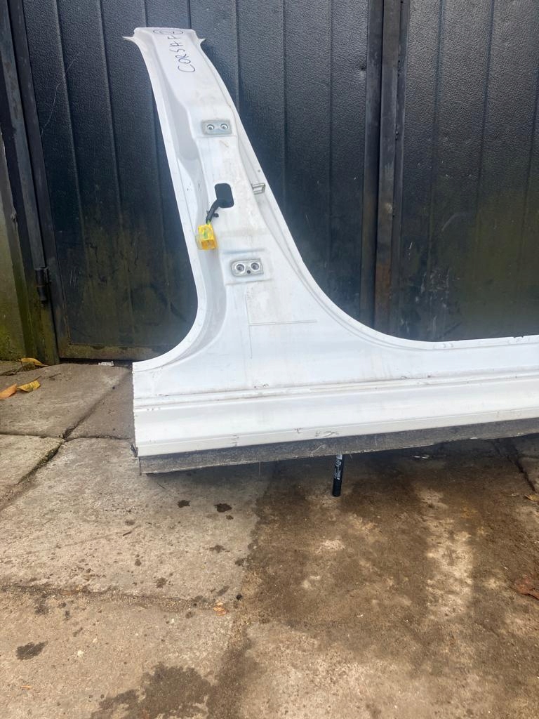 фото №2, Порог блок двигателя правый corsa f