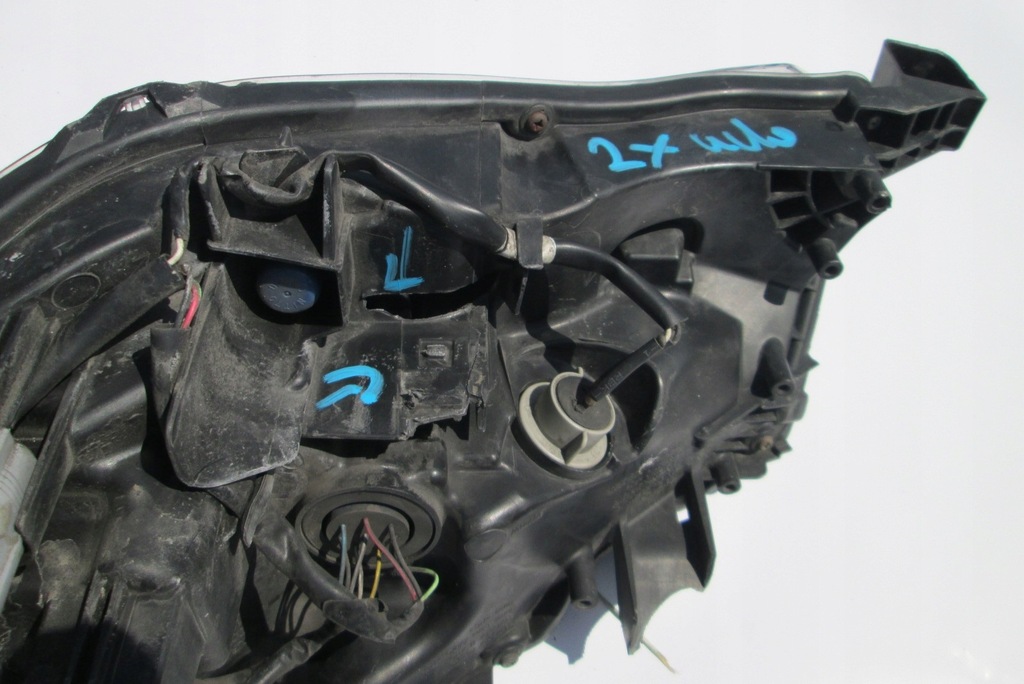 фото №14, Лампа правая toyota corolla e16 lift full led