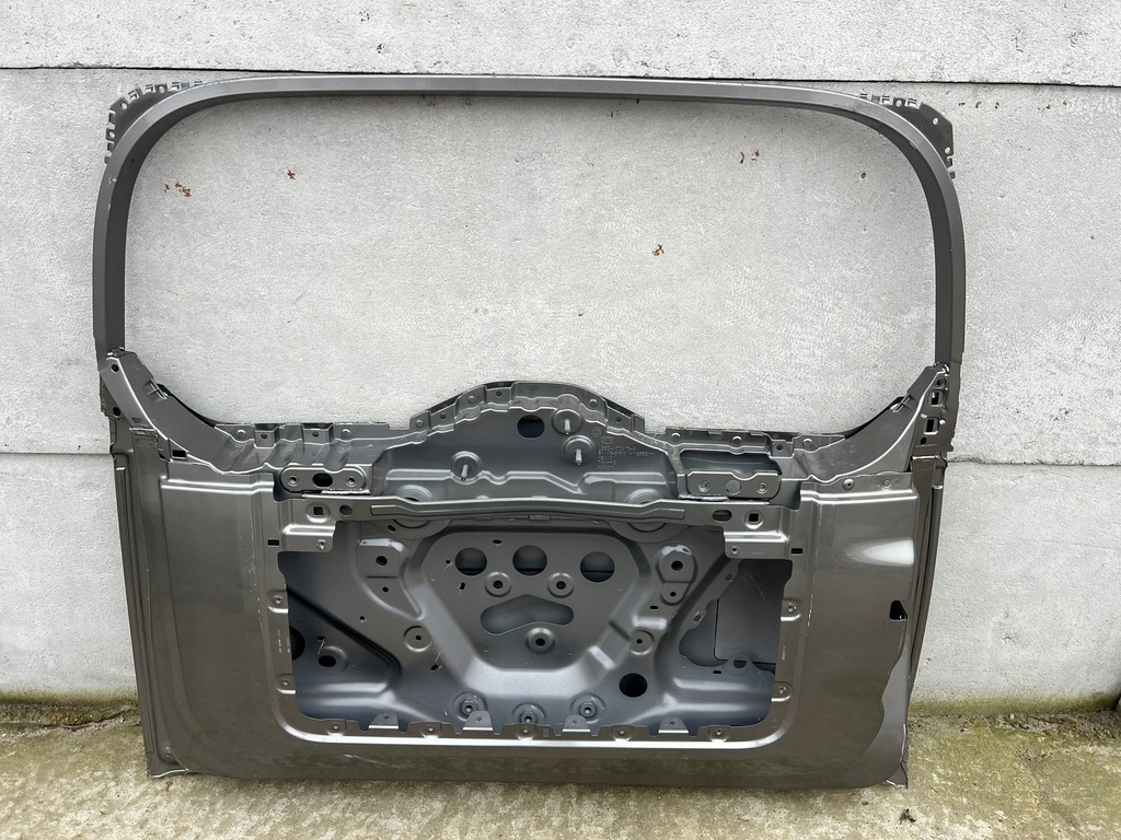 фото №12, Крышка багажника задняя задняя defender ii