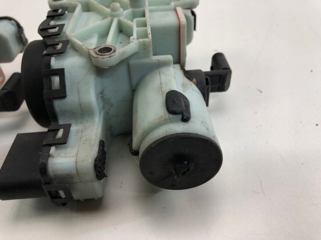 Mercedes помпа упорскування adblue 0928404016 Недорого