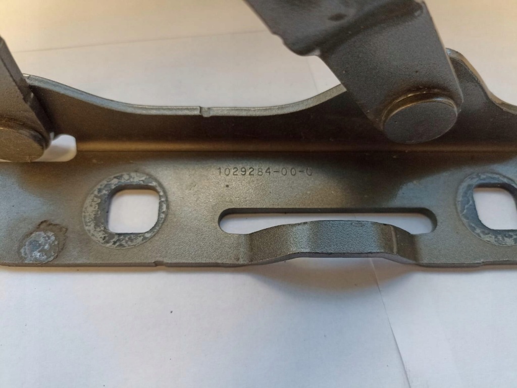 Tesla model s 12- петля капот левый 1029284-00-ca Недорого