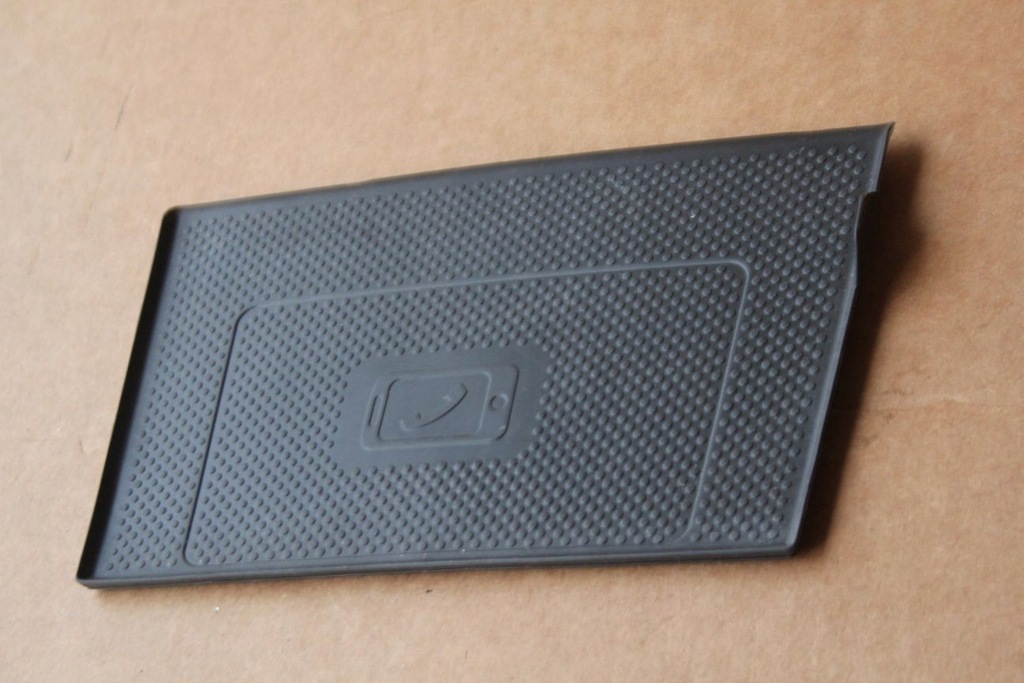 фото №1, Подкладка pod телефон резиновый элемент бардачка vw atlas