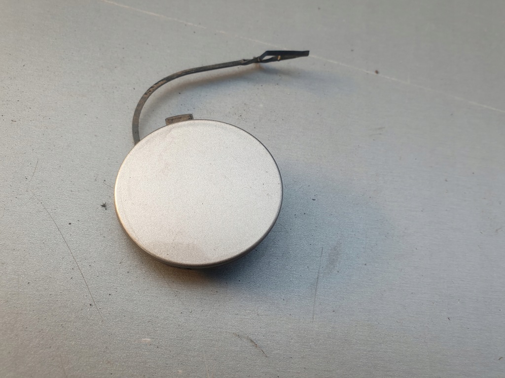 фото №1, Volkswagen оригинальный номер 510807441a заглушка фаркоп бампер