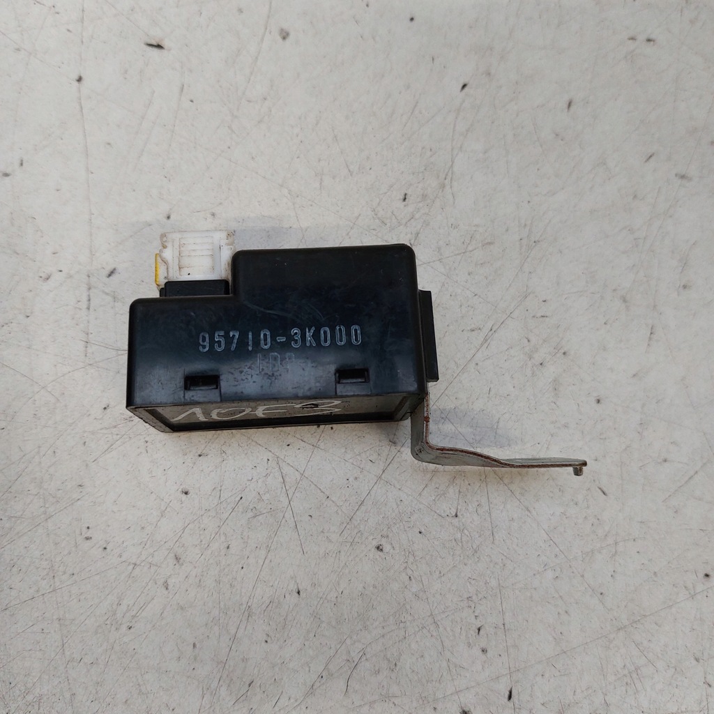 фото №5, Hyundai ix35 1,7crdi сигнализатор звука парковки 95710-3k000