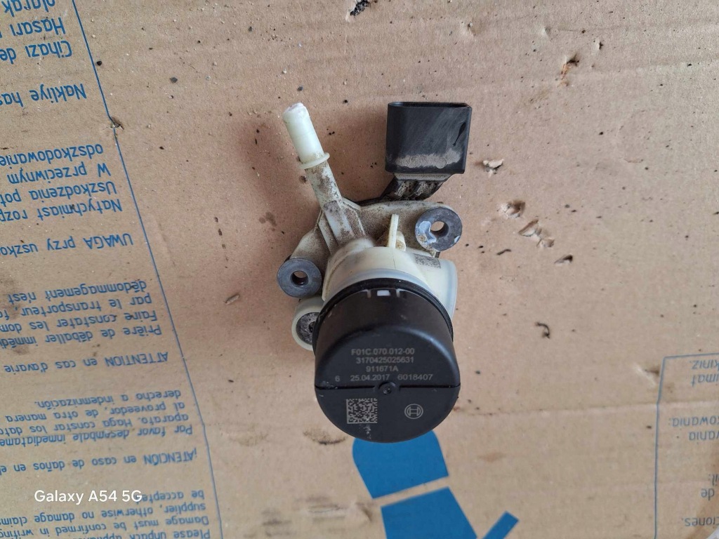 фото №1, Помпа vw crafter ii 2018-2022 adblue f01c07001200