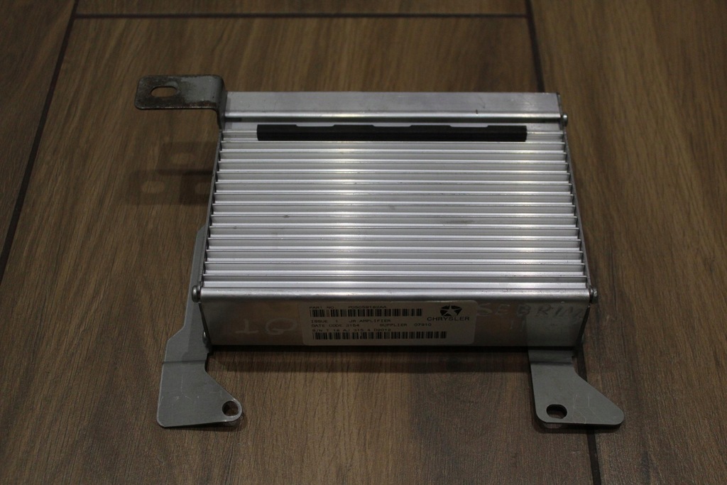 фото №1, Усилитель радио chrysler sebring ii p05059182aa