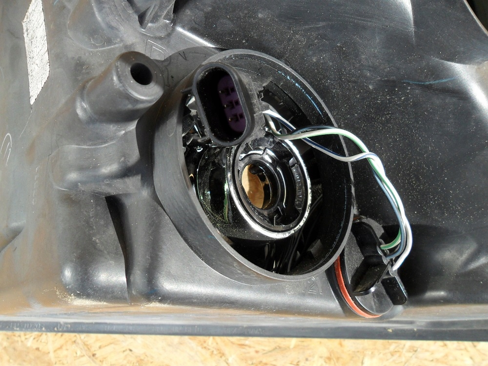 фото №13, Dodge ram ds 2008- фара правый