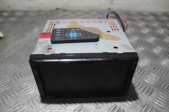 фото №1, Радио с дисплей volvo v40 i