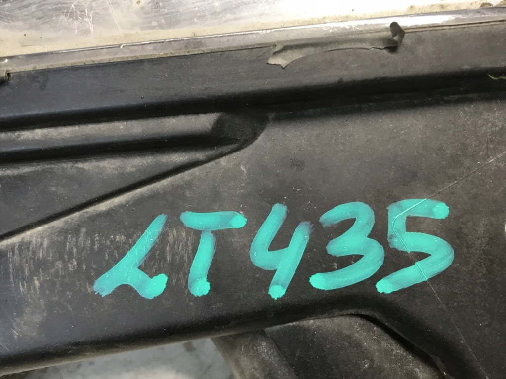 Tesla model 3 противотуманная фара правый drl 1077396-00-d Киев