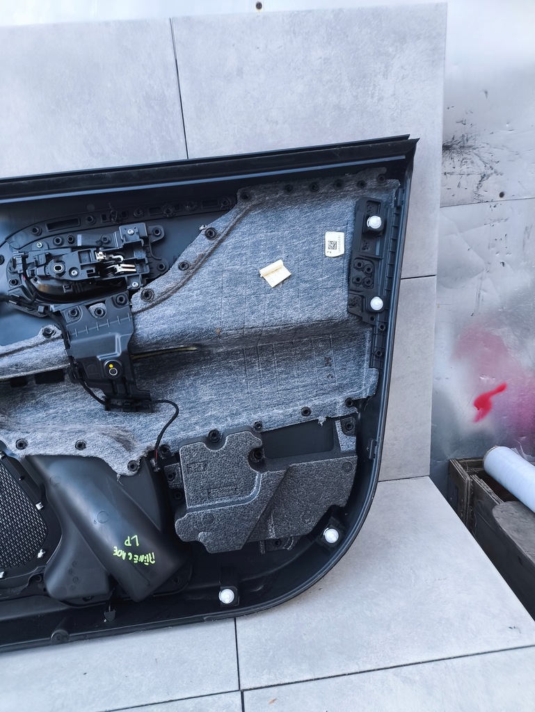 фото №4, Jeep renegade обшивка обивка дверь передних левый перед jeep renegade ?