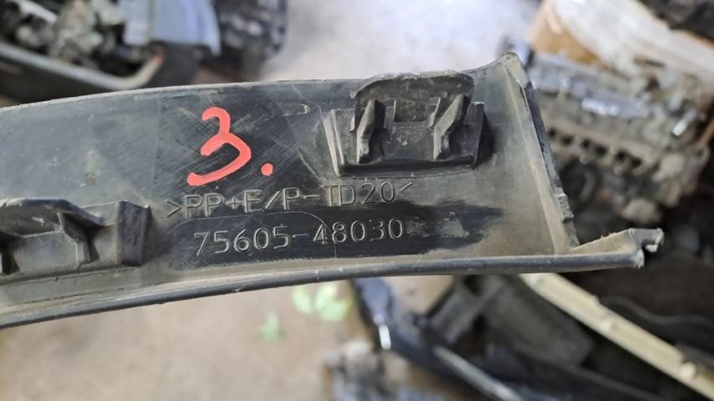 фото №7, M14 lexus rx правая молдинг крыла задняя 2019r