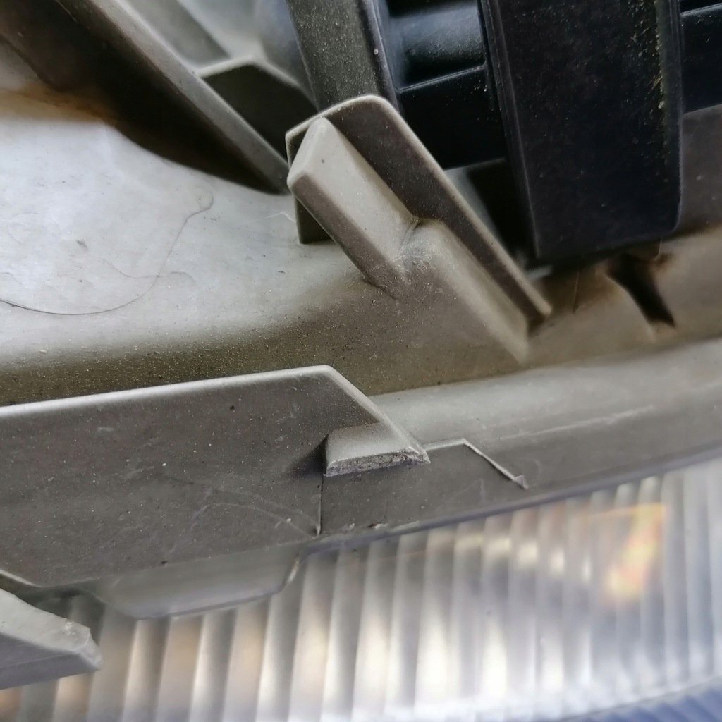 фото №9, Automotive lighting a4148200161 лампа комплектна