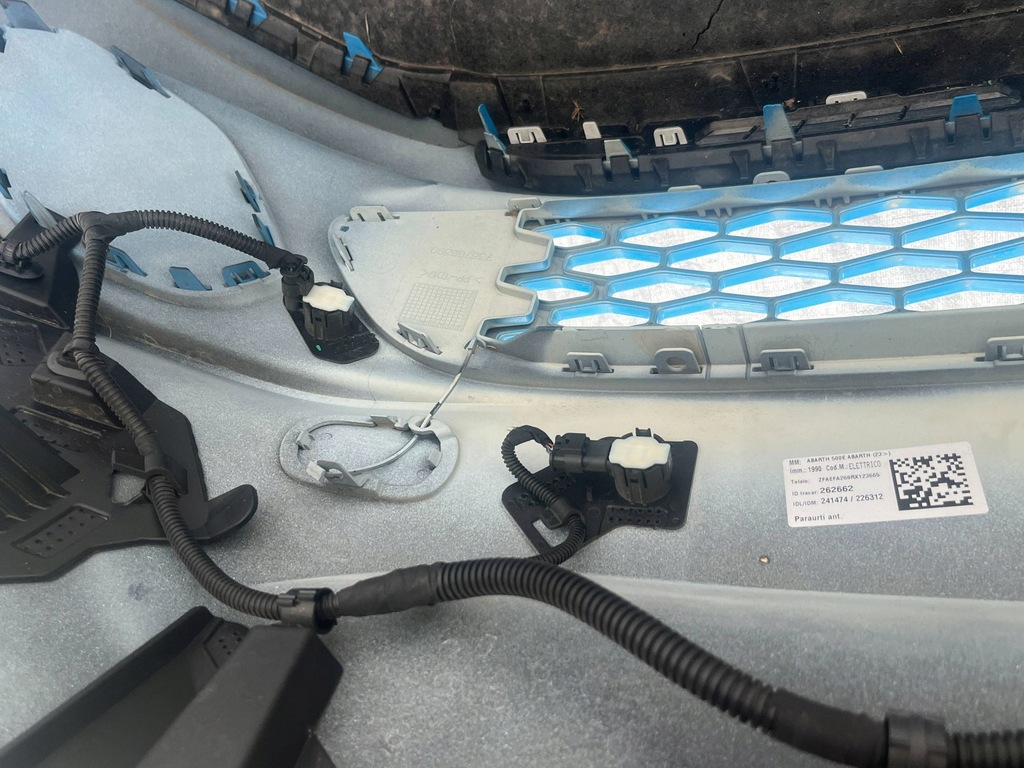 фото №9, Fiat 500e электрик abarth бампер передний kompletny pdc 2023-