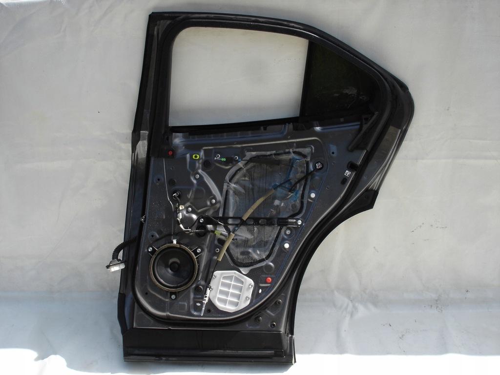 фото №3, Lexus ux дверь задняя правое