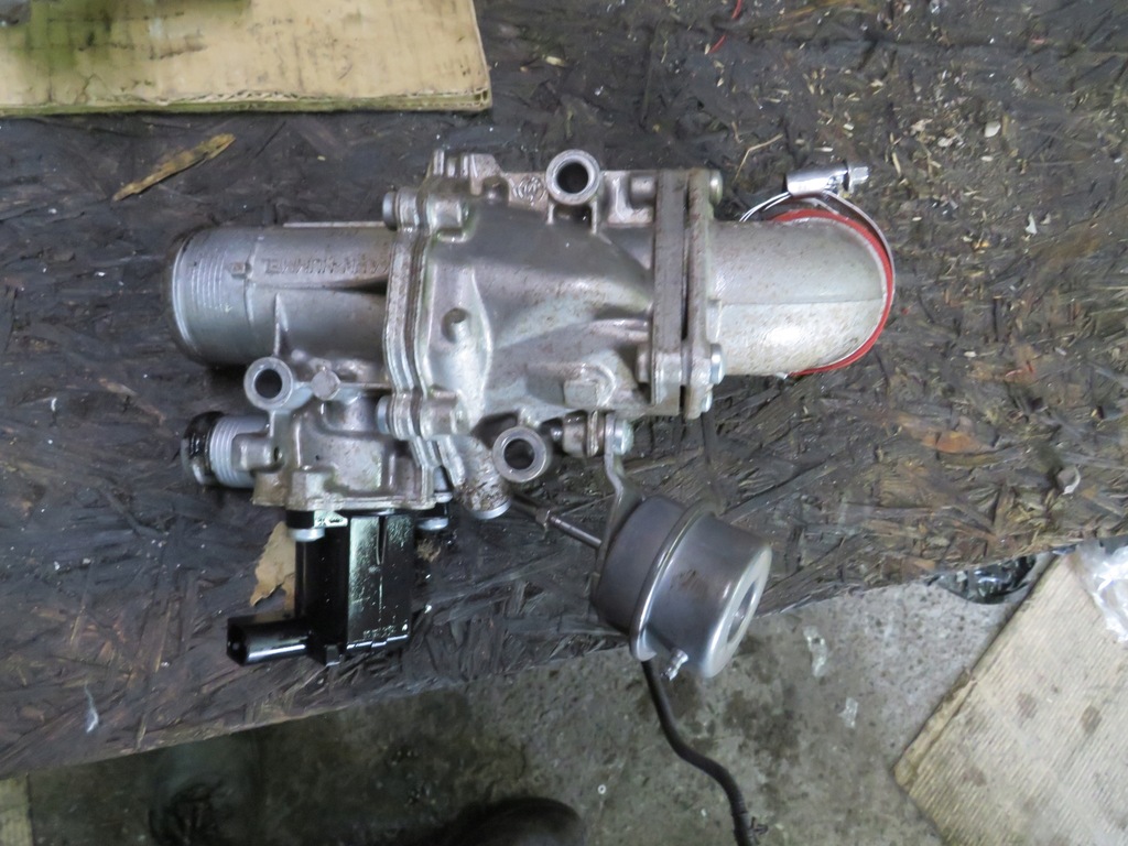 фото №1, Термостат land rover discovery 4 iv