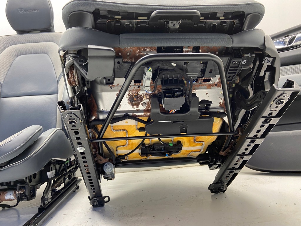 фото №14, Сиденья заднее сиденье кожа alcantara volvo xc60 ii r-design 2019r