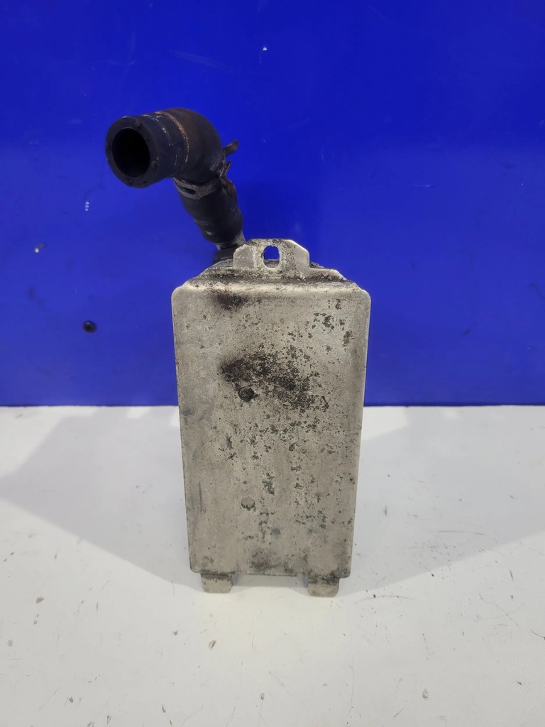 фото №5, Volvo xc60 2010 радиатор масла