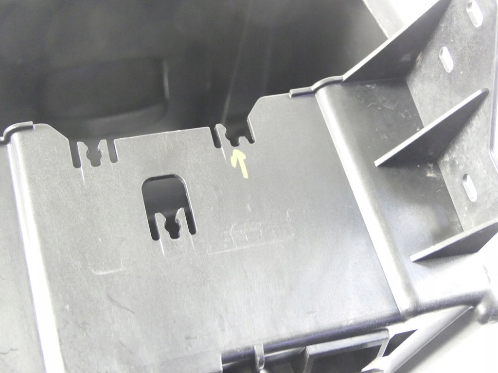 фото №9, Основа корпус захист акумулятор комплектна citroen c3 picasso 08-17r