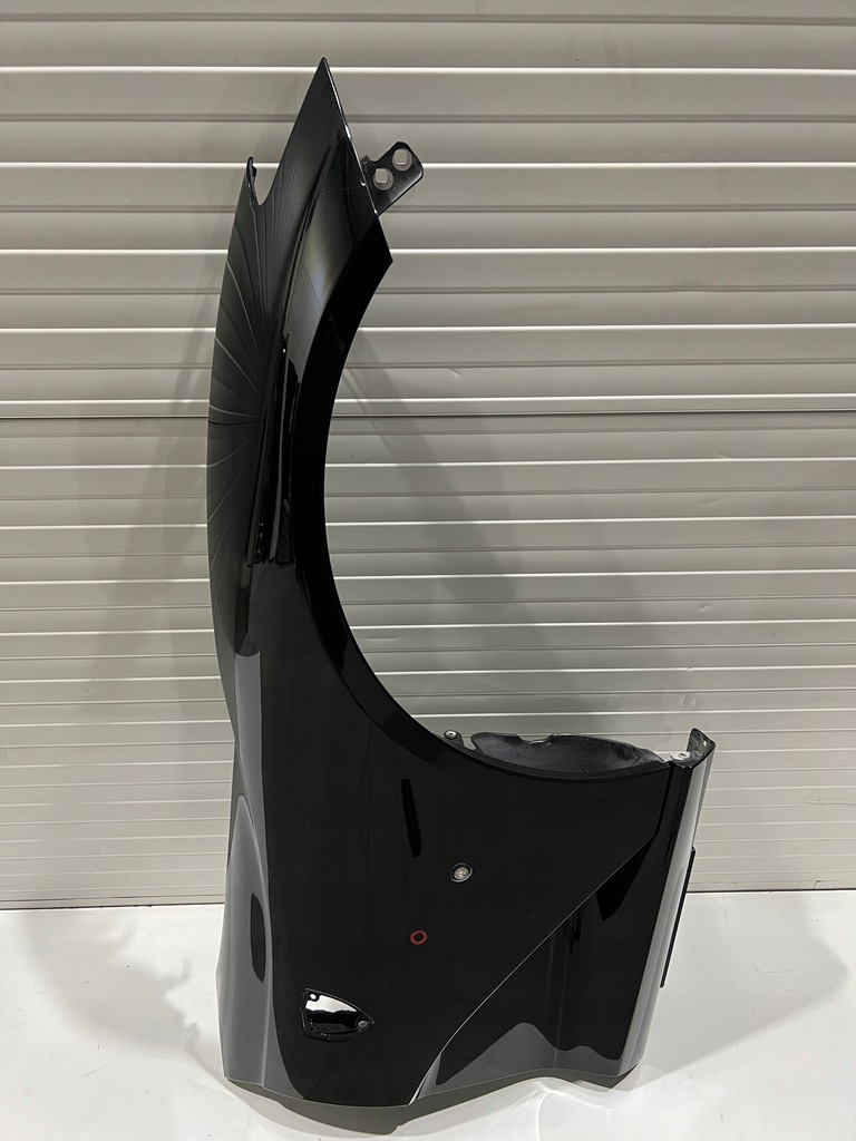 фото №1, Ferrari 812 superfast крила правий fender правий