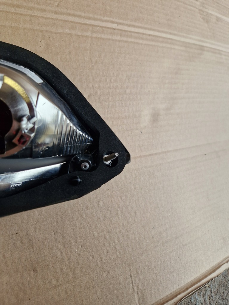 фото №9, Лампа задня w кришка ліва сторона opel crossland x 2019 39235953