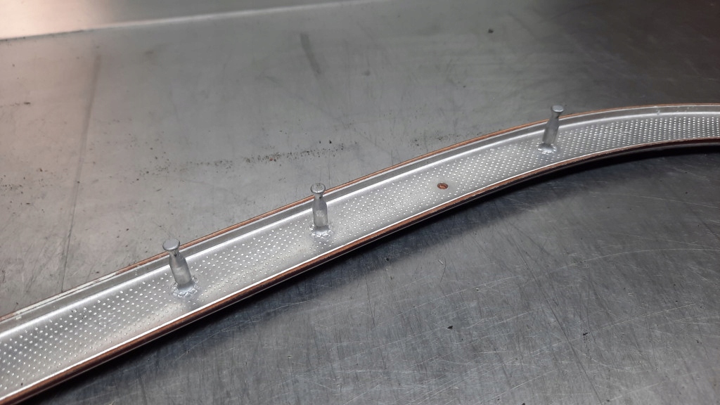 фото №8, Молдинг обивка дверь правый перед 30716430 volvo s80 v70 iii xc70 ii