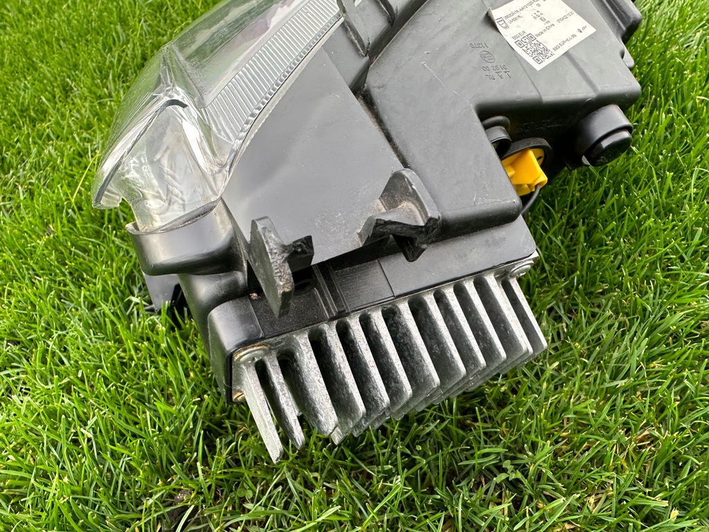 фото №7, Dacia spring лампа передняя левая+ правая led drl eur