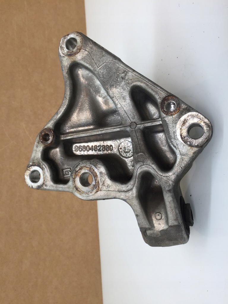 фото №4, Citroen ds4 2.0hdi кронштейн кронштейн підпора піввісь