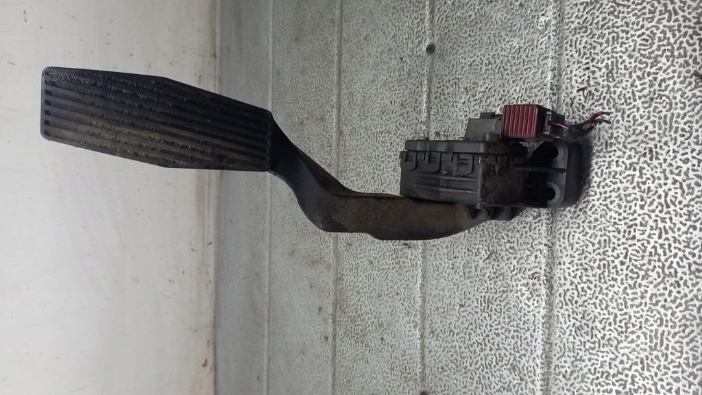 фото №1, Потенциометр газа opel zafira a 2.2dti 03r 9202341