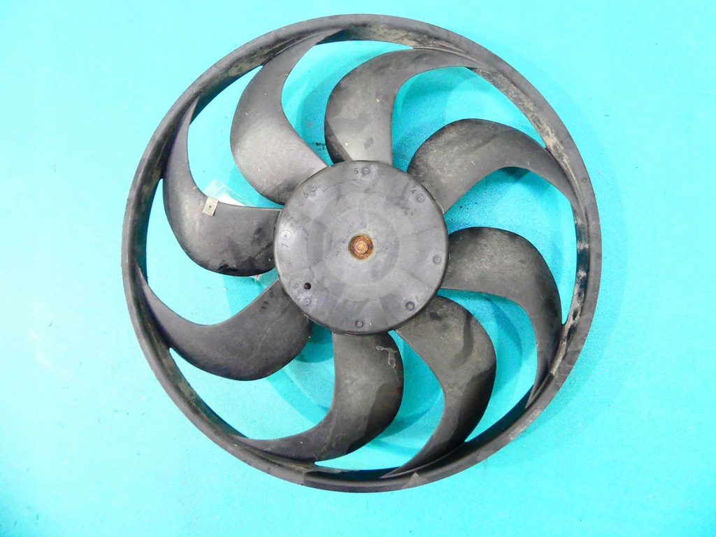 фото №1, Dacia оригинальный номер 5000992 вентилятор