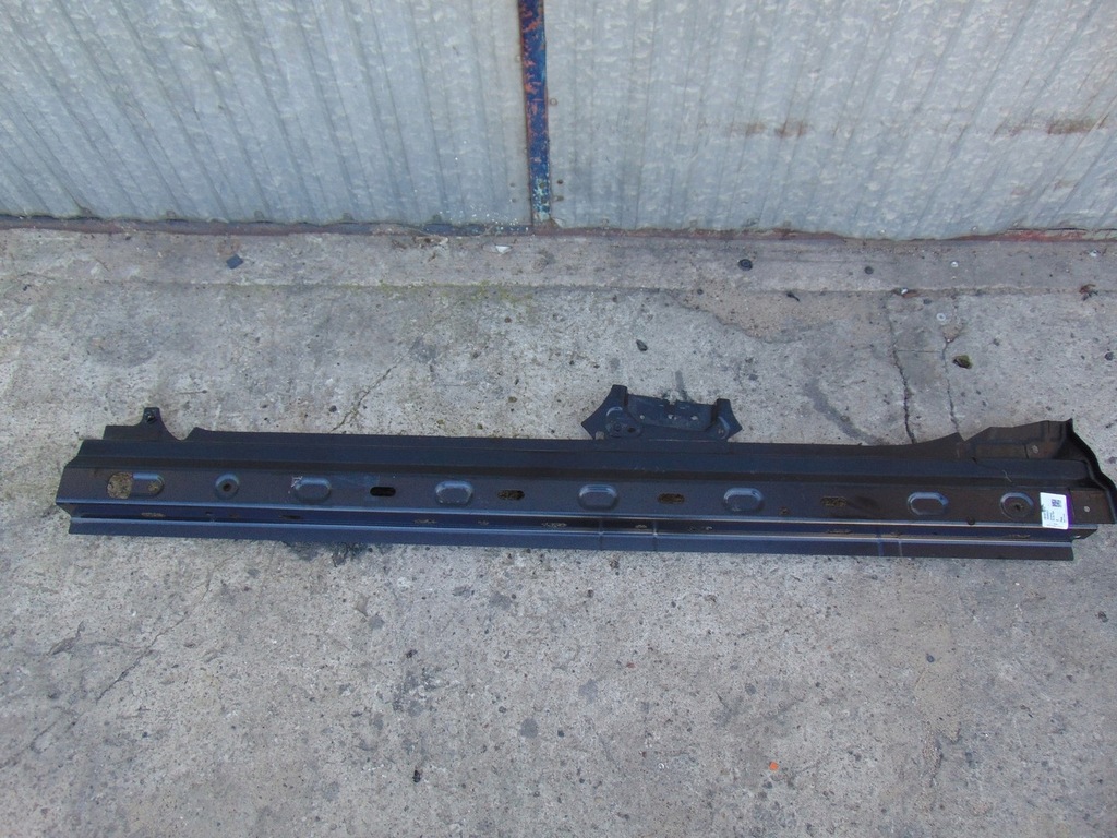 фото №1, Обшивка поріг поріг підсилювач vw id3 10a809377