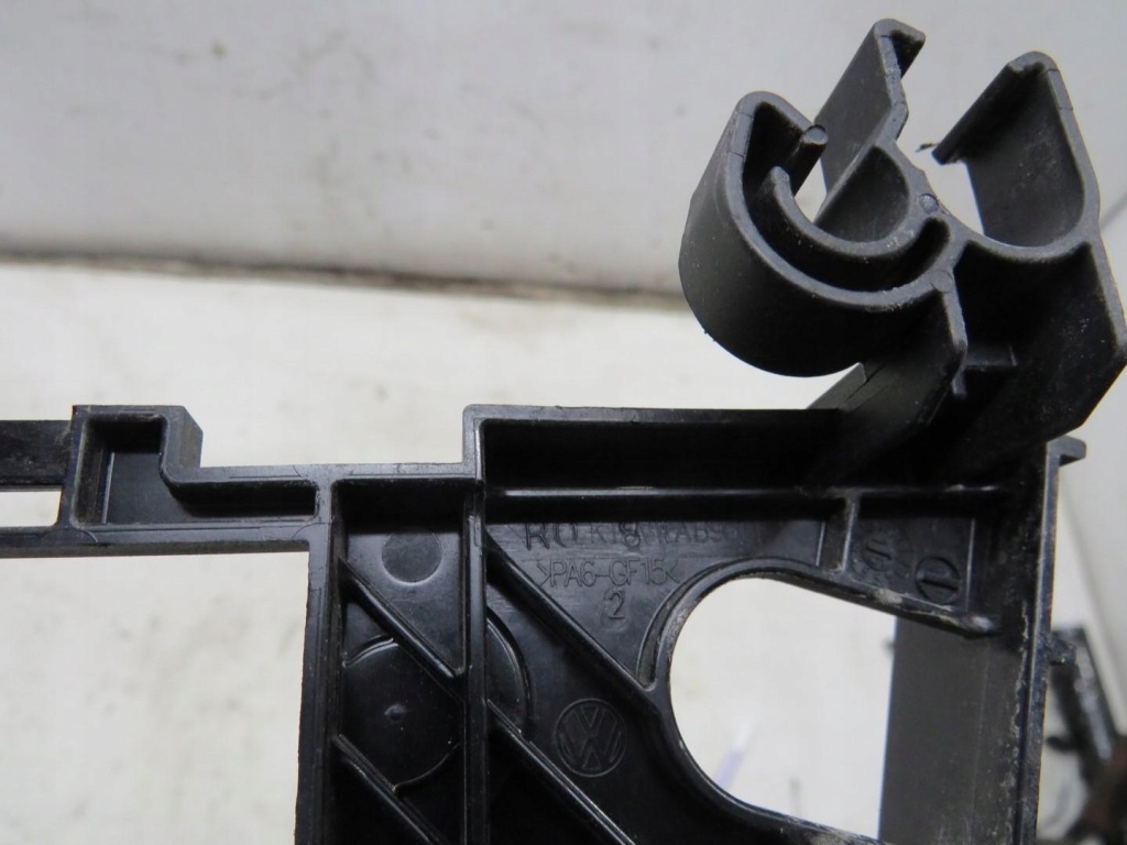 фото №5, Кронштейн аккумулятор vw up mii citigo