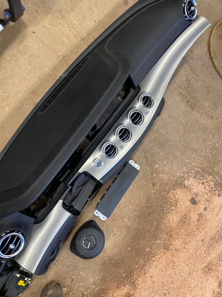 фото №13, Mercedes w213 консоль подушка безопасности подушки безопасности оригинал