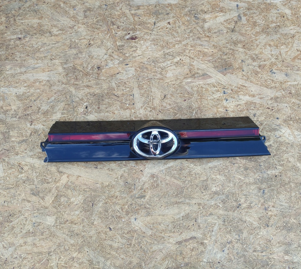 фото №1, Toyota yaris cross молдинг освещение задний номерного знака регистрационный