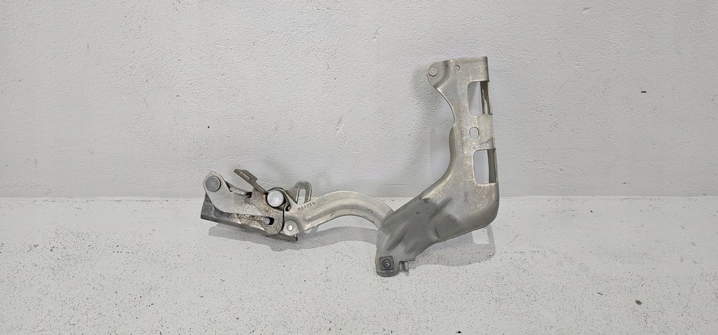 фото №1, Петля капот правый mercedes e w213