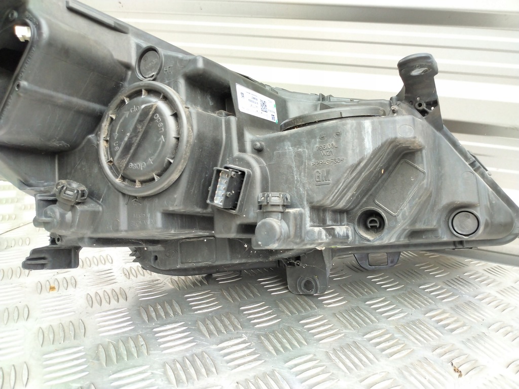 фото №4, Opel astra v лампа левая led idealna eu перед