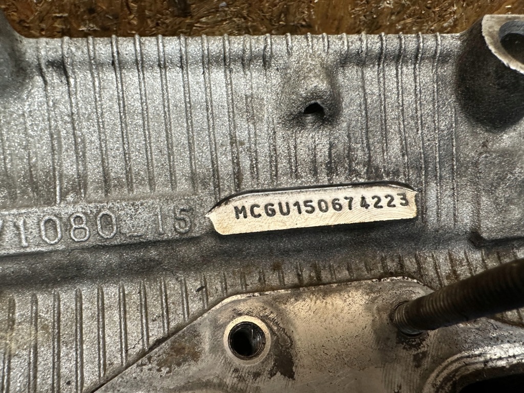 Головка валы комплектная 1.6 thp peugeot citroen 753471080 Киев