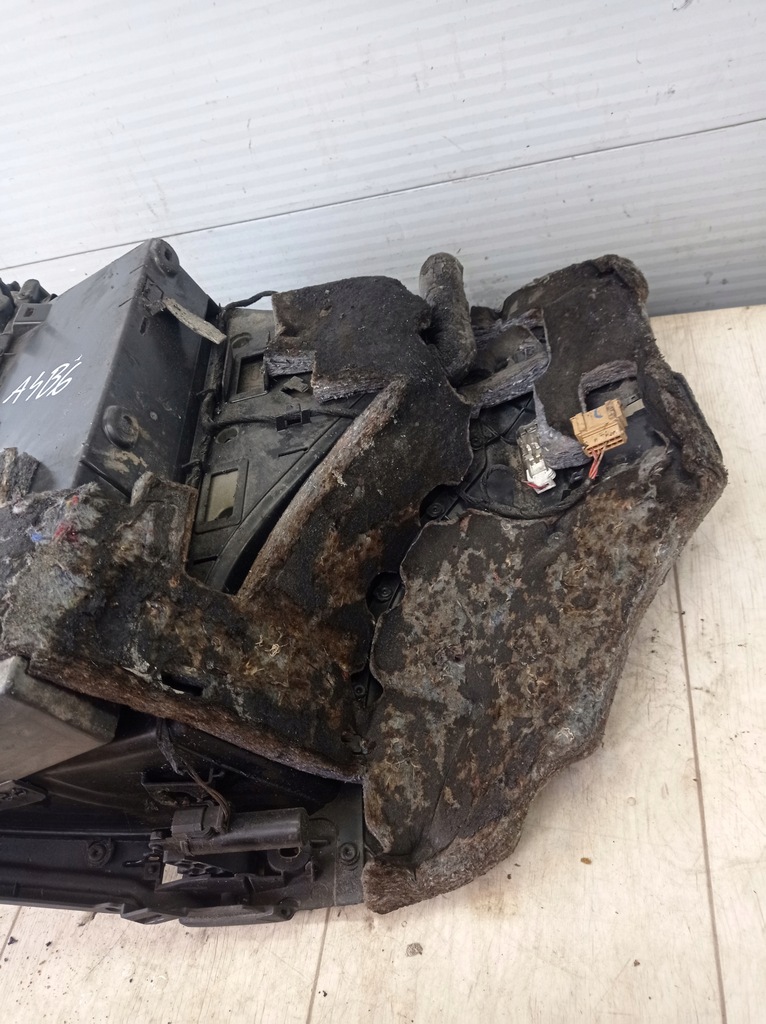 фото №6, Audi a4 b6 холодильник