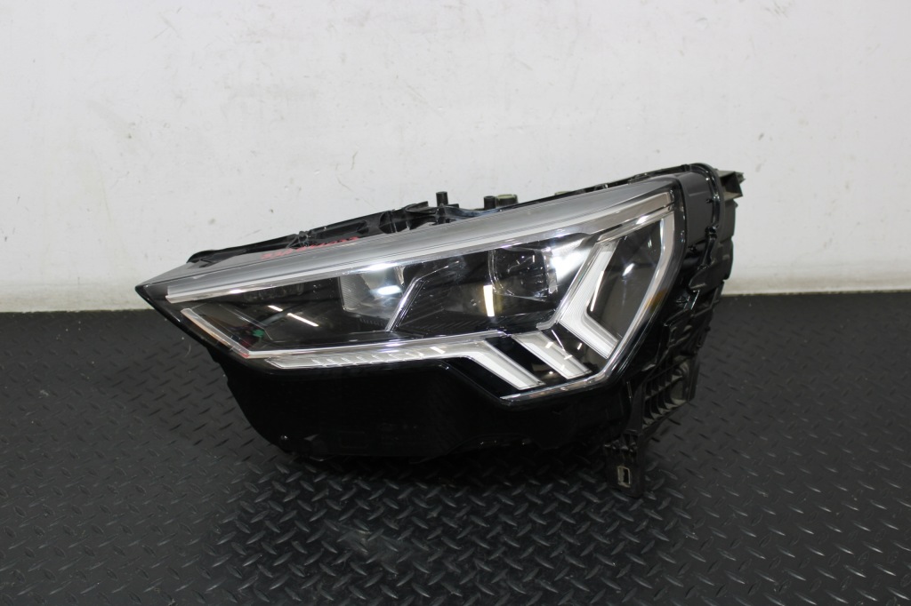 Купити Фара лівий перед ліва передня led audi q3 2 2 83a 83a941033