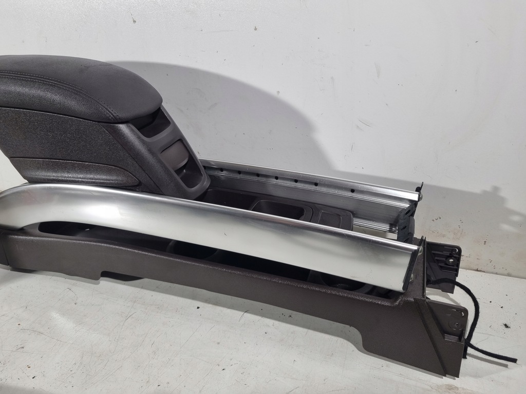 фото №6, Opel meriva b туннель средний подлокотник коричневый коричневый