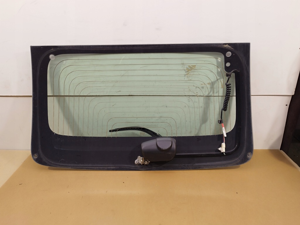 Крышка багажника стекло задняя багажника peugeot 107 рестайлинг  lata 2012-2014 с Разборки