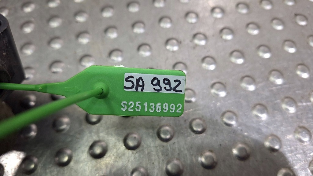 фото №6, Направляющая опора бампера правый задняя 4j3807202 audi e-tron gt