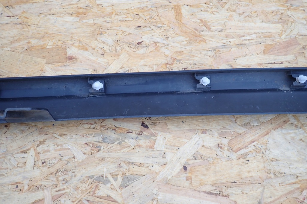 фото №11, Seat arona 16- молдинг поріг права 6f9853852