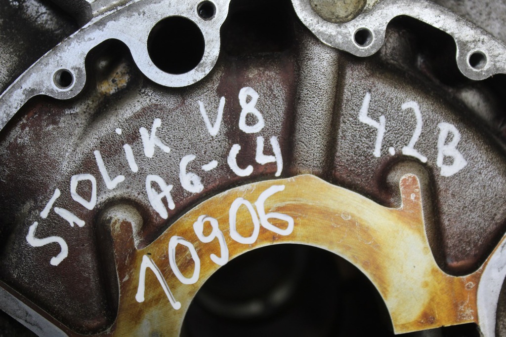 фото №10, Блок stolik do biura a6 c4 4.2 b v8 v10