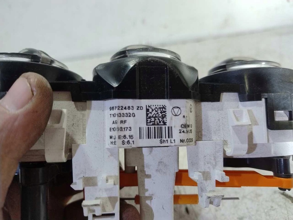 фото №6, Панель кондиціонера peugeot 208 96722483zd