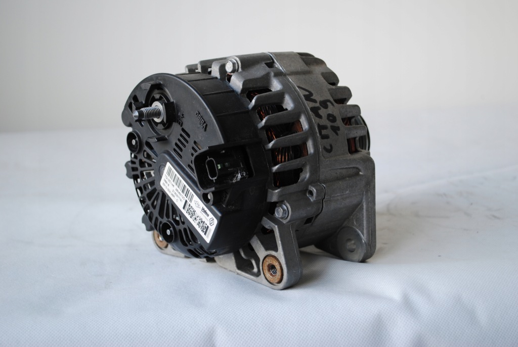 Генератор 231000026r renault Цена