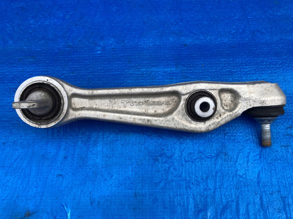 фото №1, Важіль лівий передній нижній tesla 3