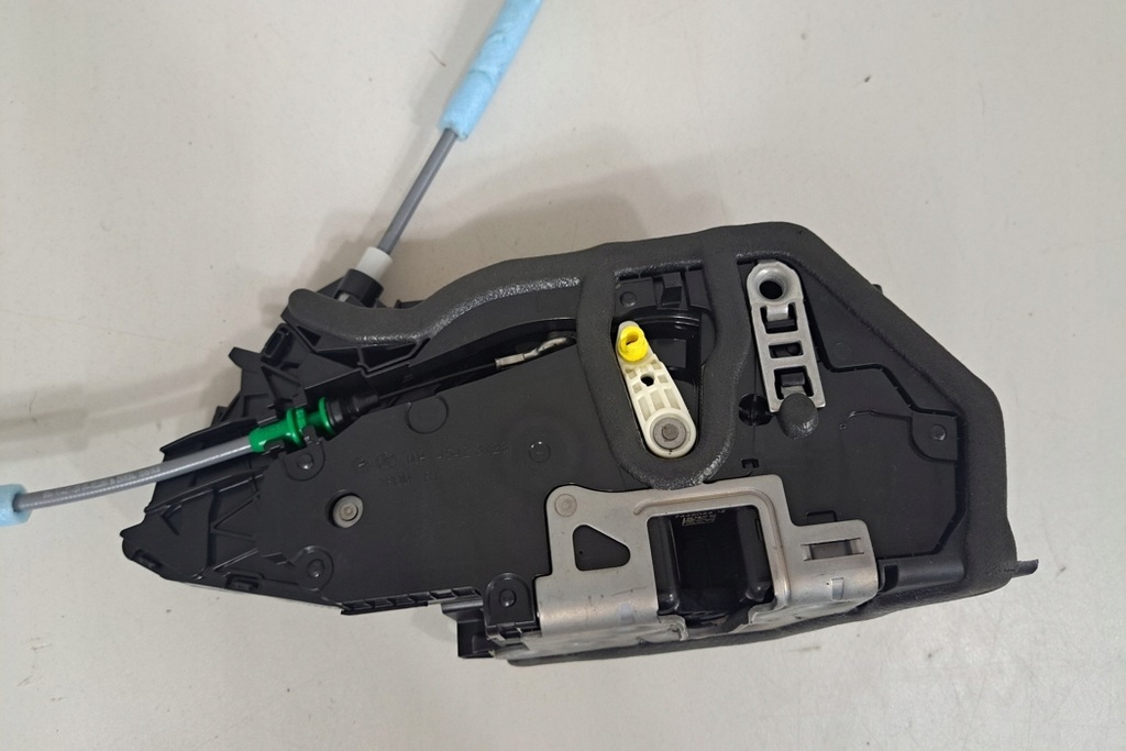 фото №7, Замок правих передніх двері bmw i4 g26 7445044 2023