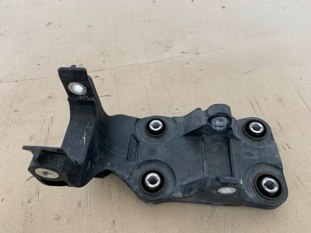 фото №1, Ford mustang mach-e rwd 75.7 kwh кронштейн кронштейн компрессора кондиционера