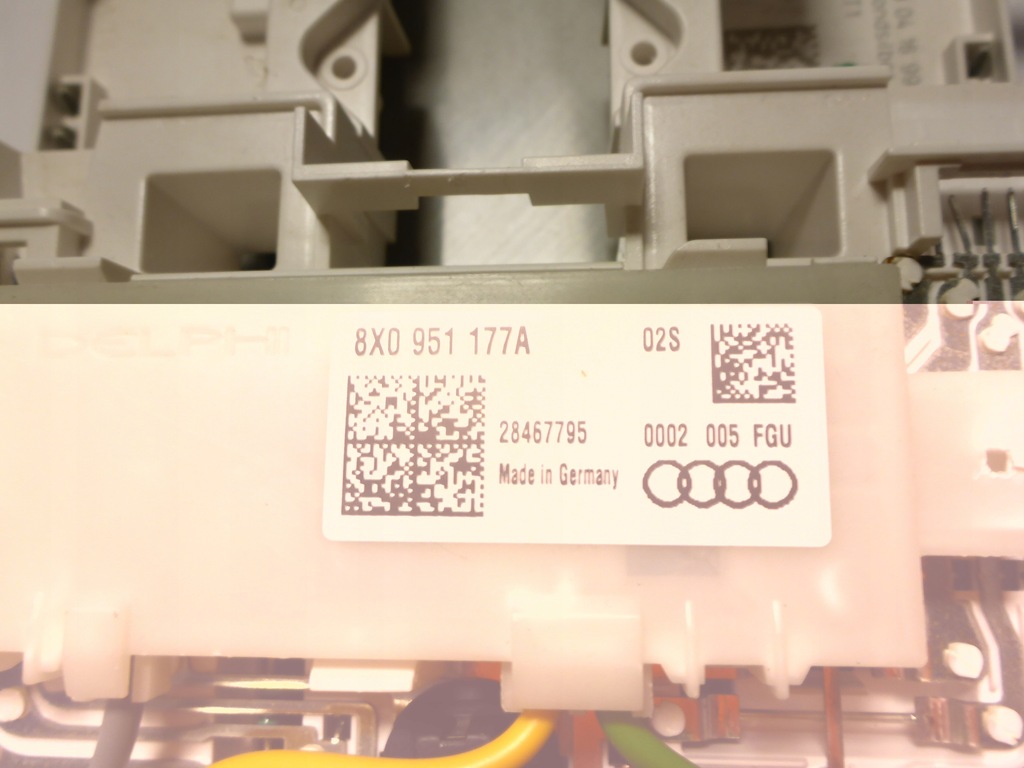 фото №7, Освітлення лампа салону перед audi q3 8u 2011-